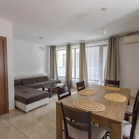 Sea Garden Marina 2 Apartment فارنا المظهر الخارجي الصورة